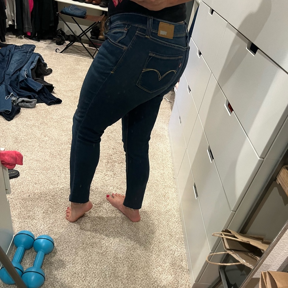 Levi’s- Bold Curve stretch skinny jeans.